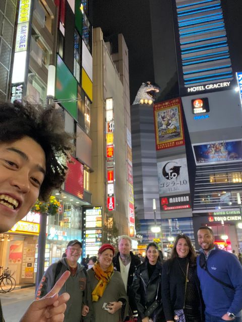 Shinjuku: Bar Hopping Night Tour at Japanese Izakaya - Reservation