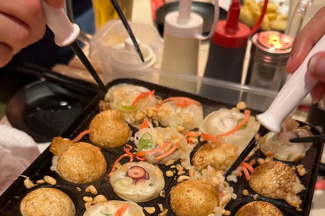 Takoyaki Party & Shinjuku Night Tour in Tokyo ※Unlimited Drinks - Food Experience