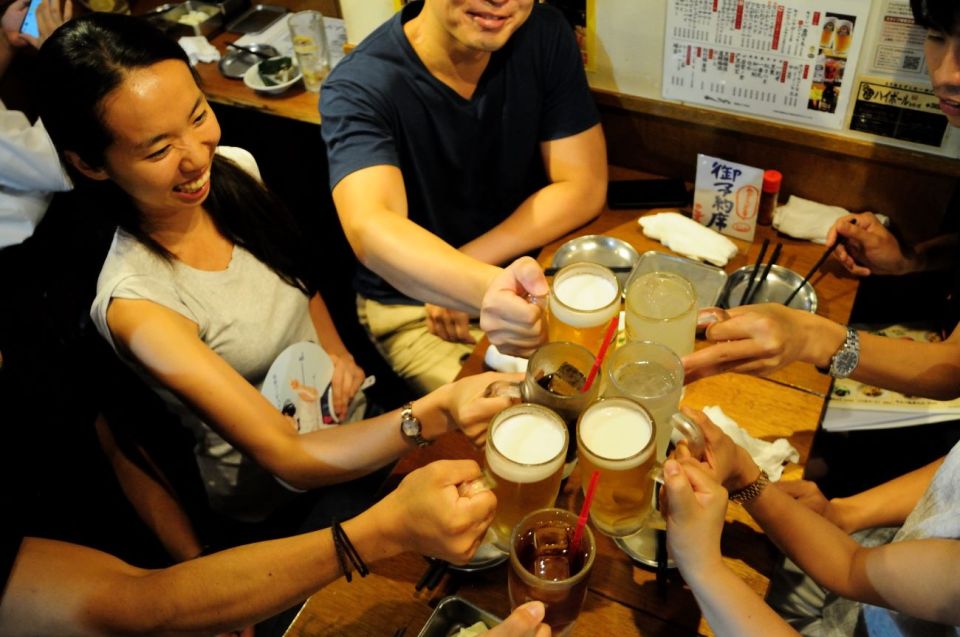 Tokyo: Shinjuku Drinks and Neon Nightlife Tour - Tour Highlights