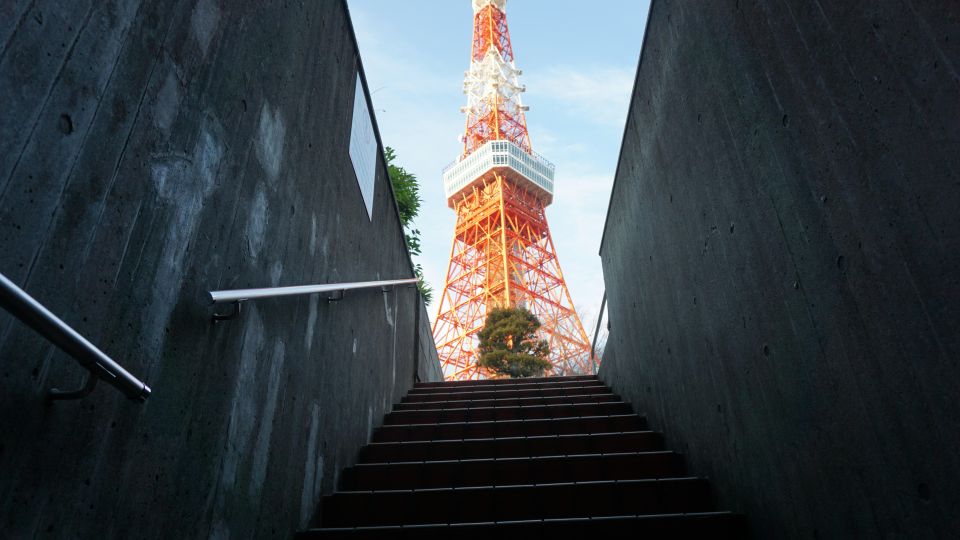 Top 3 Hidden Tokyo Tower Photo Spots and Local Shrine Tour - Atago Shrine Historical Tour