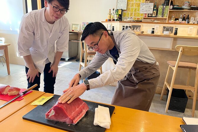 Toyosu & Tsukiji Market and Making Sushi Workshop Tour - Sushi Making Workshop