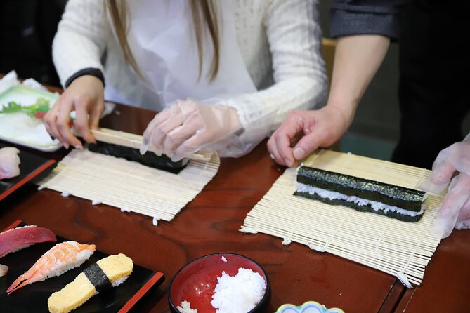 Tsukiji Fish Market Visit and Sushi Making Experience - Inclusions