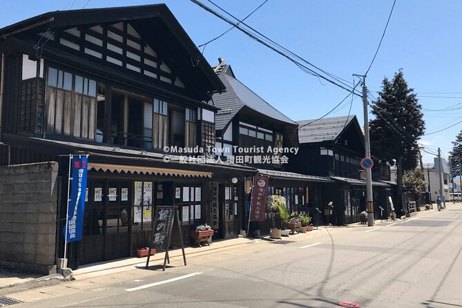 Walking Tour of Wealthy Merchants Storehouses in Akita - Mansion Entrance Fees