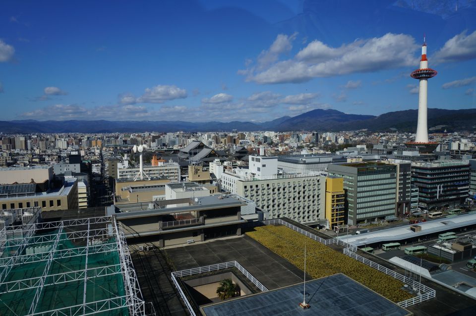 Welcome to Kyoto: Private Walking Tour With a Local - Tour Experience