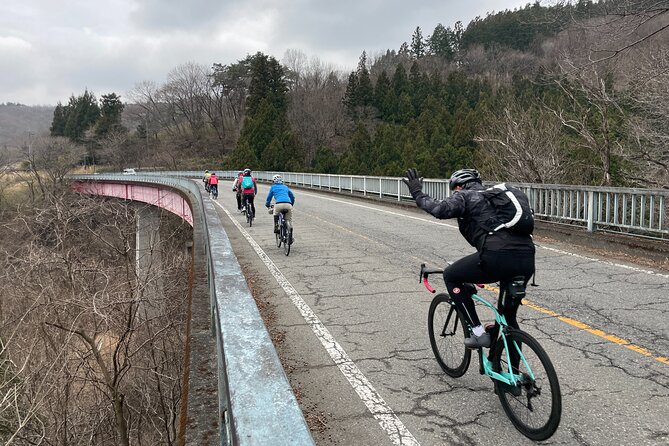 Akagi 100km Circle E-Bike Tour With Onsen Stay - Meeting Point and Time