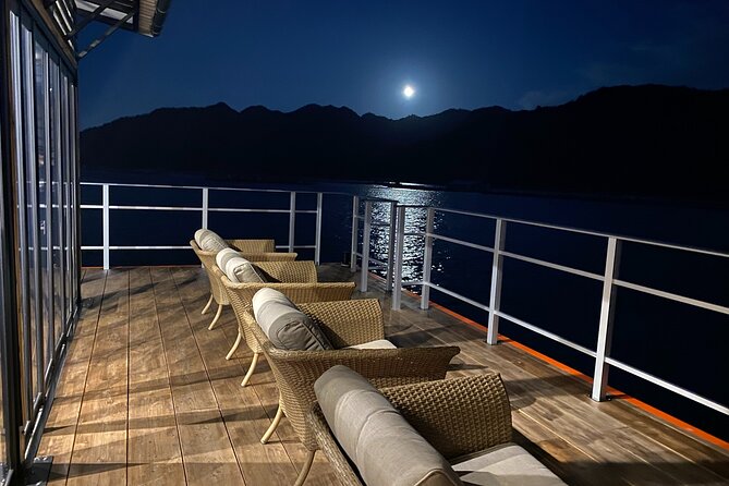 Dinner Cruise on HANAIKADA (Raft-Type Boat) With Scenic View of Miyajima - Meeting Instructions