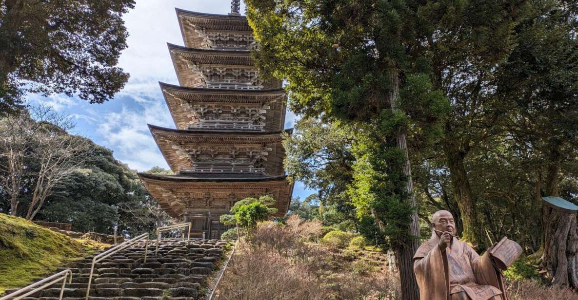 From Kanazawa: Beaches, 400-Year Old Temples & Aliens - Exploring Alien History at Hakui Cosmo Isle Museum