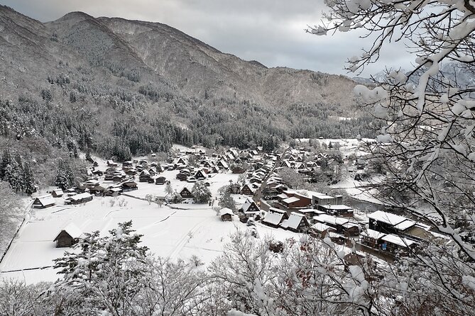 Gokayama and Shirakawago Photoshoot by Professional Photographer - Photography Tips and Techniques