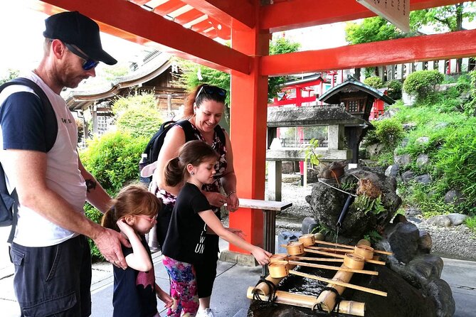 Half-Day Inuyama Castle and Town Tour With Guide - Guide Services