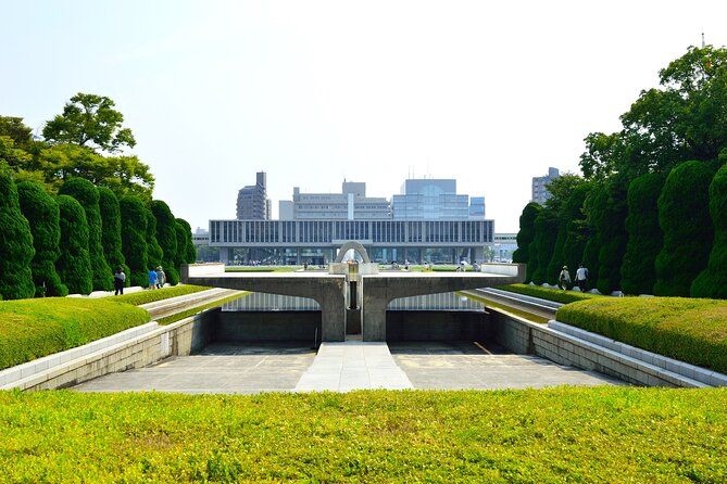 Hiroshima's Historic Walk: Castle, Dome & Peace Park - Shukkeien Gardens: Tranquility in Nature