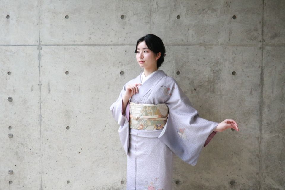 Kanazawa: Traditional Kimono Rental Experience at WARGO - Dressing Assistance and Hairstyling