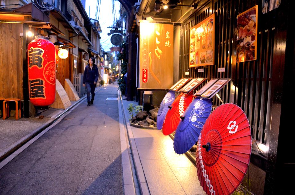 Kyoto: Casual Pontocho Evening Food Tour - Inclusions