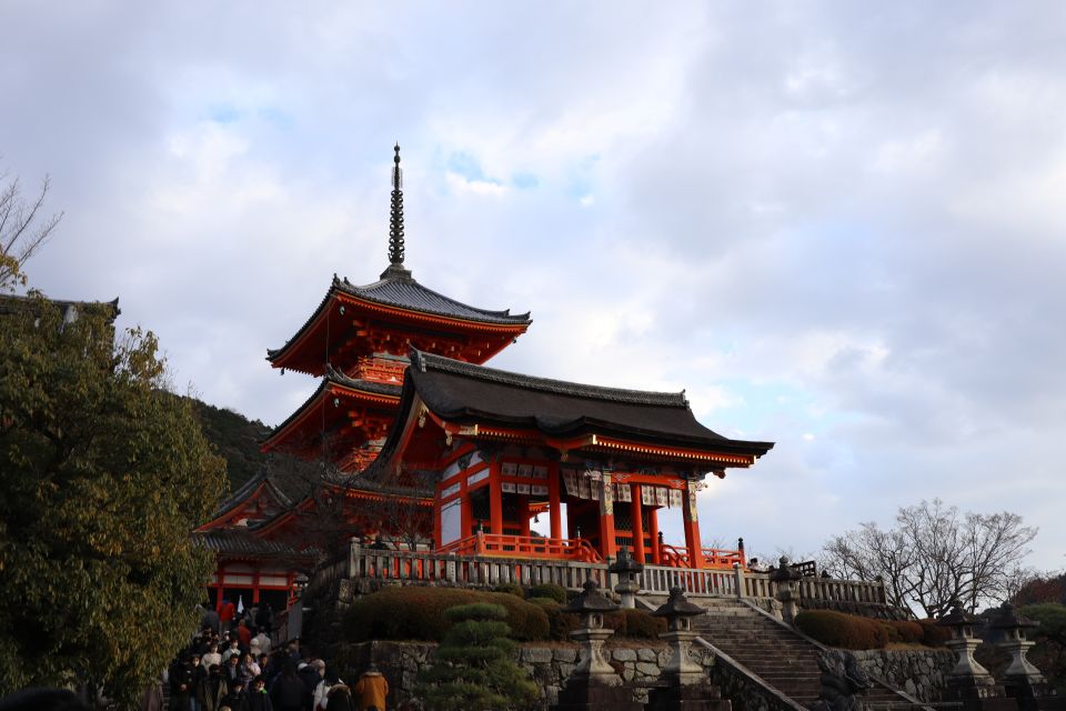 Kyoto: Fushimi Inari-taisha and Kiyomizu-dera (Spanish Guide) - Main Stops