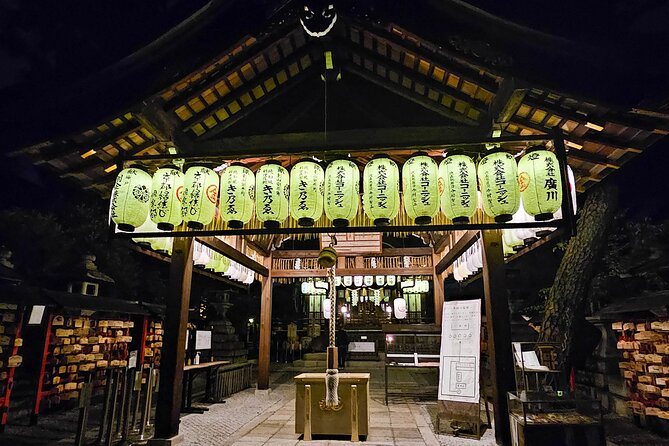 Kyoto Gion Night Walk - Small Group Guided Tour - Knowledgeable Guides