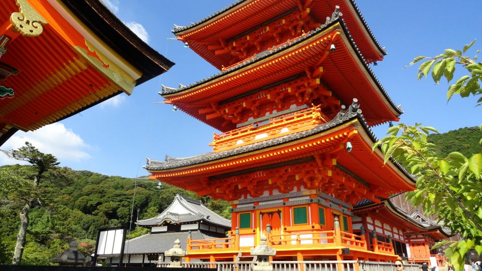 Kyoto: Higashiyama, Kiyomizudera and Yasaka Discovery Tour - Inclusions