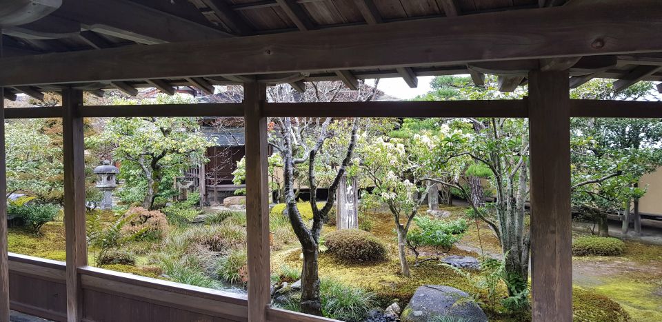 Kyoto/Kobe/Osaka: Arashiyama and Fushimi Inari Private Tour - Language and Pickup Details