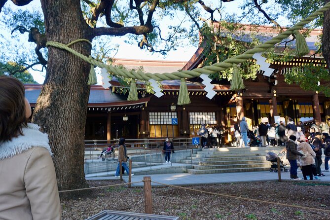 Meiji Shrine to Shibuya Crossing With Lunch and Dessert - Walk to Shibuya Crossing