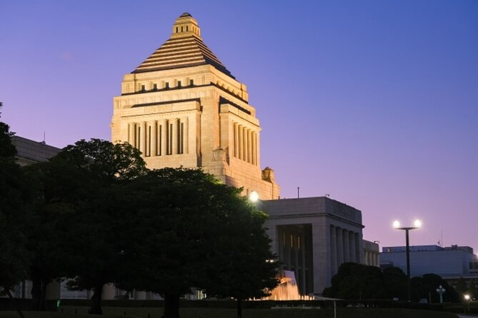 Night Cherry Blossom Bustour With Nihonbashi Shop Discount Ticket - Exclusions