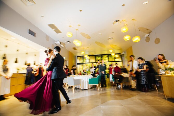 Private 3 Hour Wedding Reception Photography With Lunch in Tokyo - Recap