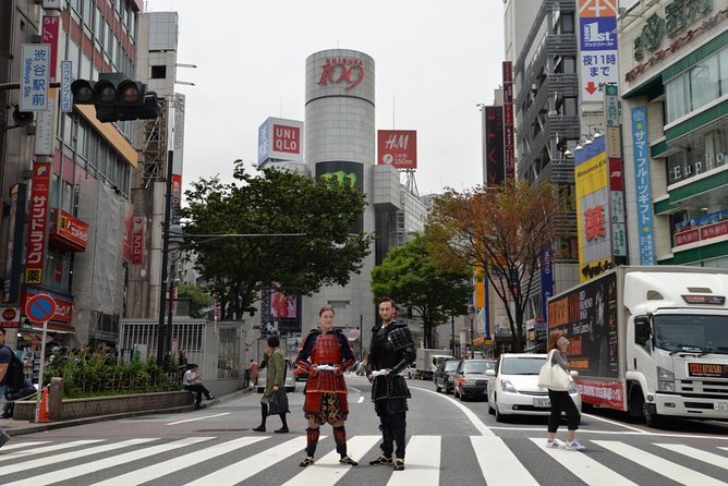 Samurai Photo Shooting at Street in Shibuya - Capture Stunning Street Photography