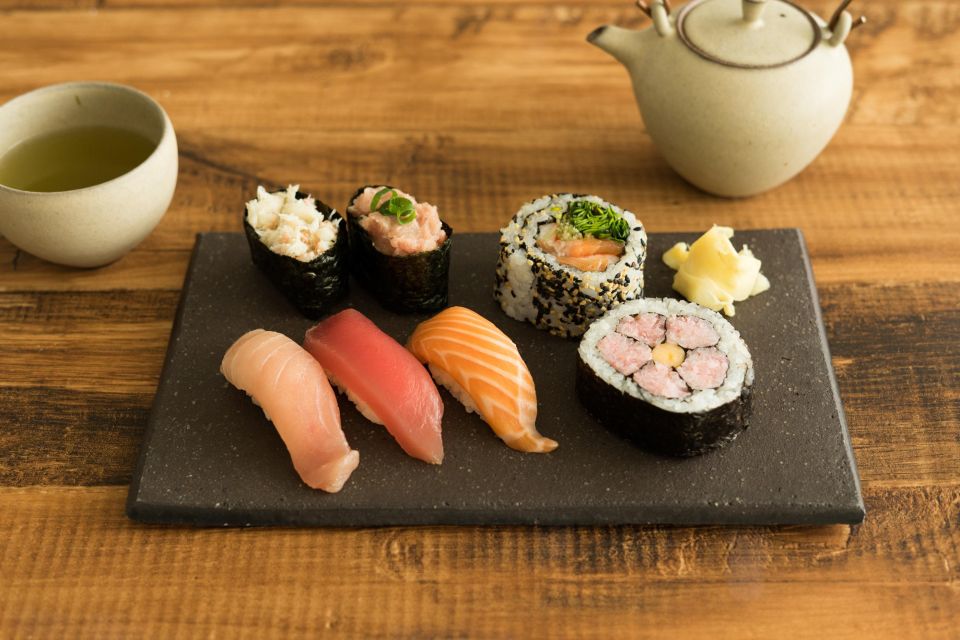 Sushi Making Class in English With Friendly Chef in Tokyo - Class Description