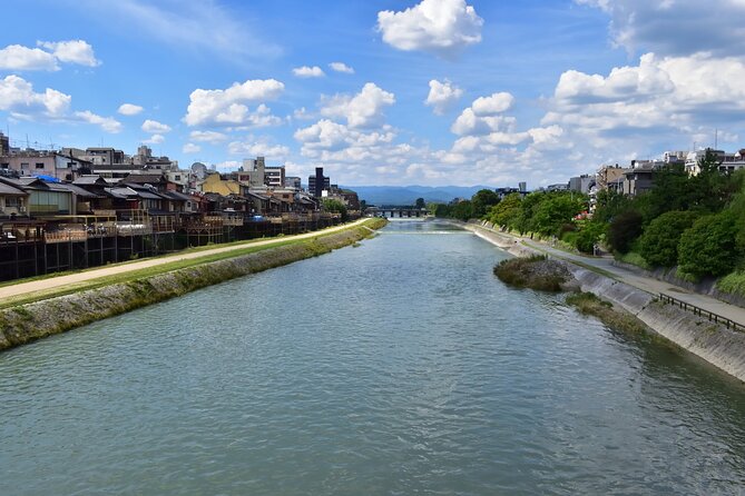 The Beauty of Kyoto - Historical Walking Tour of Higashiyama Area - Meeting Point Details