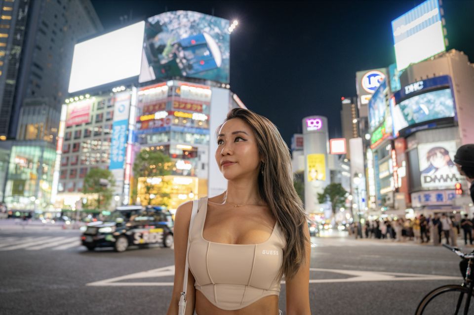 Tokyo Portrait Tour With a Professional Photographer - Group Size and Language