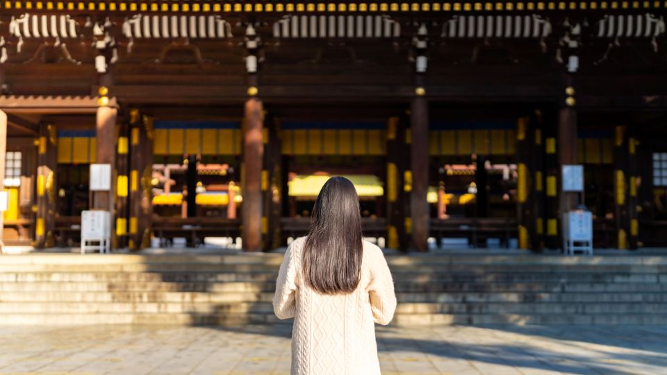 Tokyo: Private Photoshoot at Meiji Shrine and Yoyogi Park - Itinerary