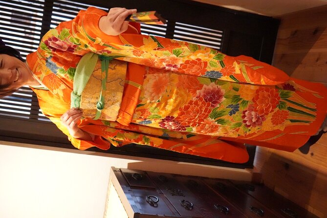 Traditional Elegance: Private Kimono Experience in Luxurious Silk - Customer Reviews