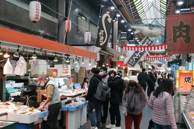 Walking Tour of Osakas 5 Must-See Sights, With Ramen for Lunch - Dotonbori District: Vibrant Entertainment Hub