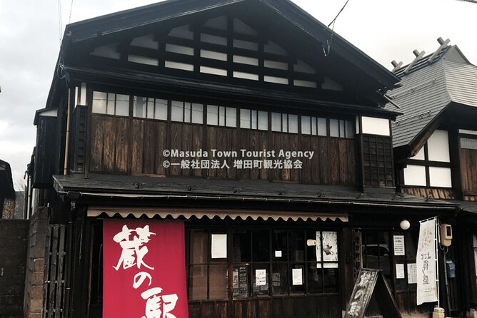 Walking Tour of Wealthy Merchants Storehouses in Akita - Inclusions and Meeting Point