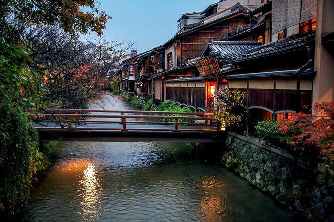 2 Hours Tour in Historic Gion: Geisha Spotting Area Tour - Customer Reviews