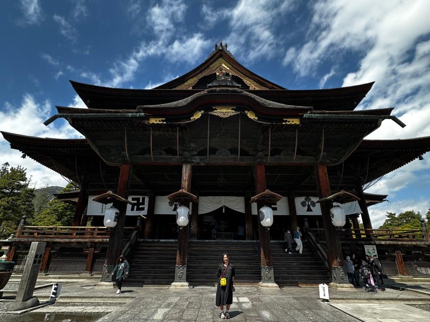 Food & Cultural Walking Tour Around Zenkoji Temple in Nagano - Reviews