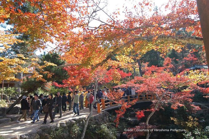 Full Day Bus Tour in Hiroshima and Miyajima - Lunch Arrangements