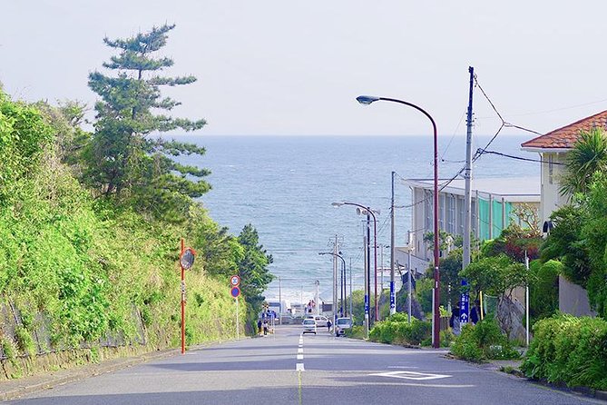 Introducing All the Famous Spots in Kamakura and Enoshima! - Enoshima Shrine