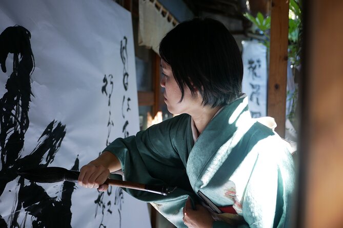 Japanese Calligraphy Experience in Tokyo at the Antique House - End Point and Schedule