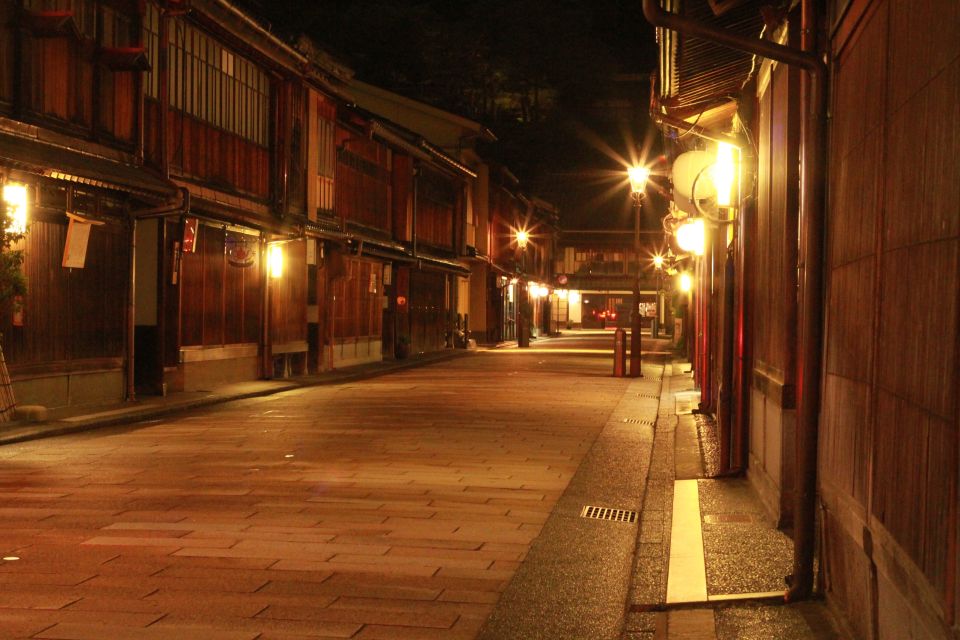 Kanazawa Night Tour With Full Course Meal - Cancellation Policy