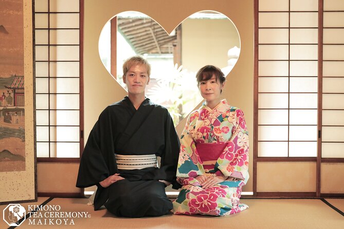 Kimono Tea Ceremony at Kyoto Maikoya, NISHIKI - Getting Ready for the Tea Ceremony