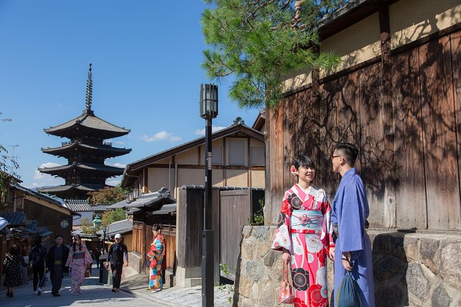 Photo Shoot With a Private Vacation Photographer in KYOTO, JAPAN - Customized Route