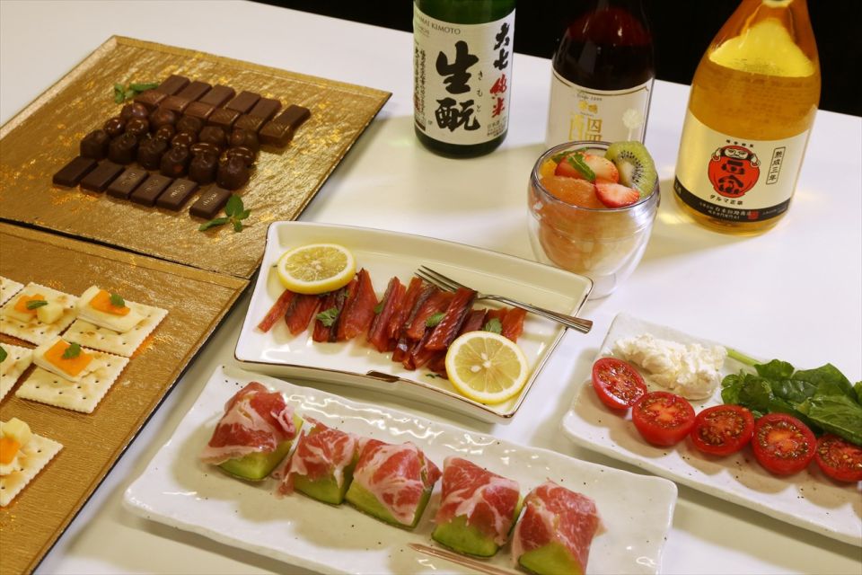 Tokyo: 7 Kinds of Sake Tasting With Japanese Food Pairings - Expert Sake Sommelier Guidance