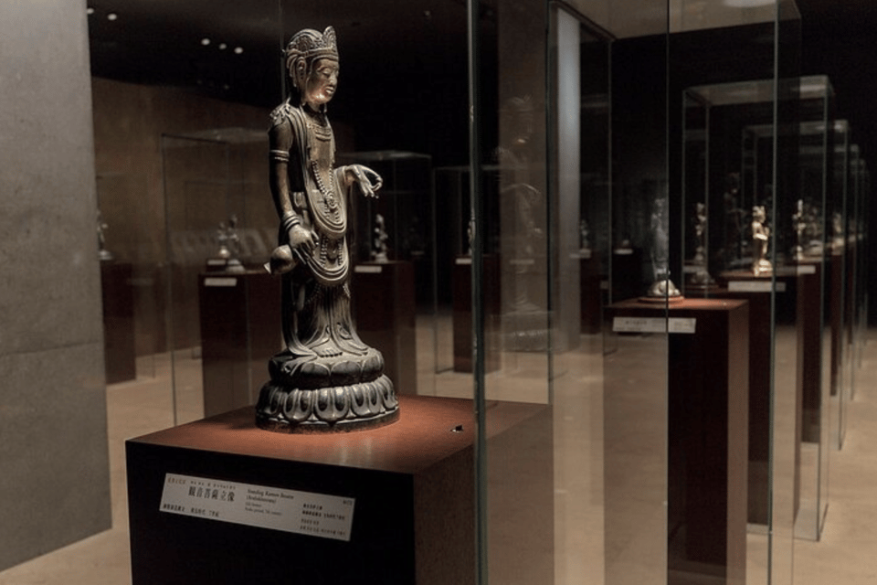 Tokyo National Museum Private Tour by Govt. Licenced Guide - Accessibility and Availability