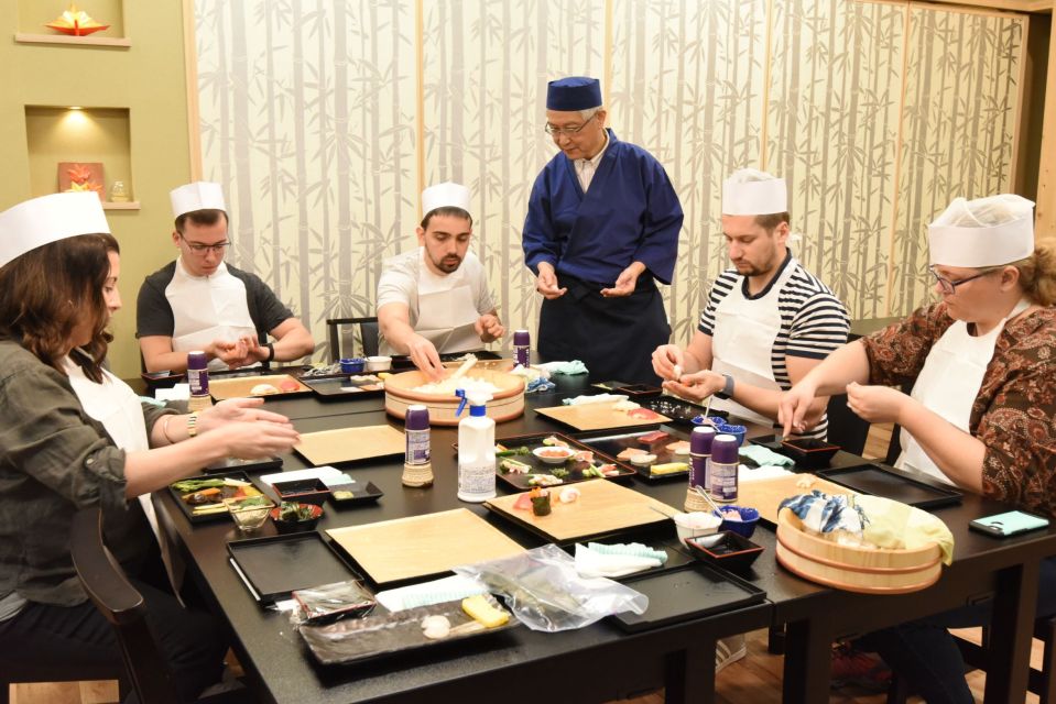 Tokyo: Tsukiji Market Guided Tour & Sushi-Making Experience - Customer Reviews