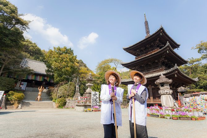 [Town Walk] Experience the Ishiteji Pilgrimage in Matsuyama - Key Points