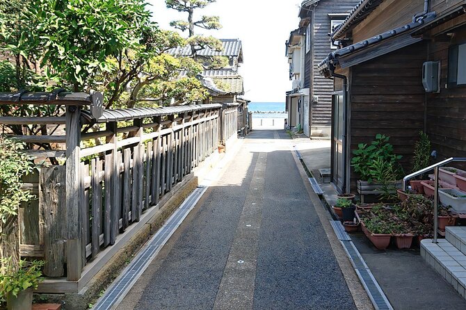 Vegan Friendly Sazanami Wellness Stay Near Kinosaki Onsen - Services Available to Guests