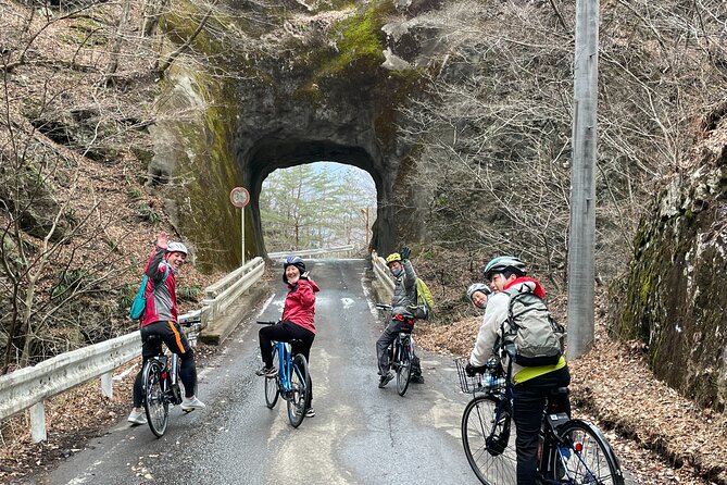 Akagi 100km Circle E-Bike Tour With Onsen Stay - Important Reminders