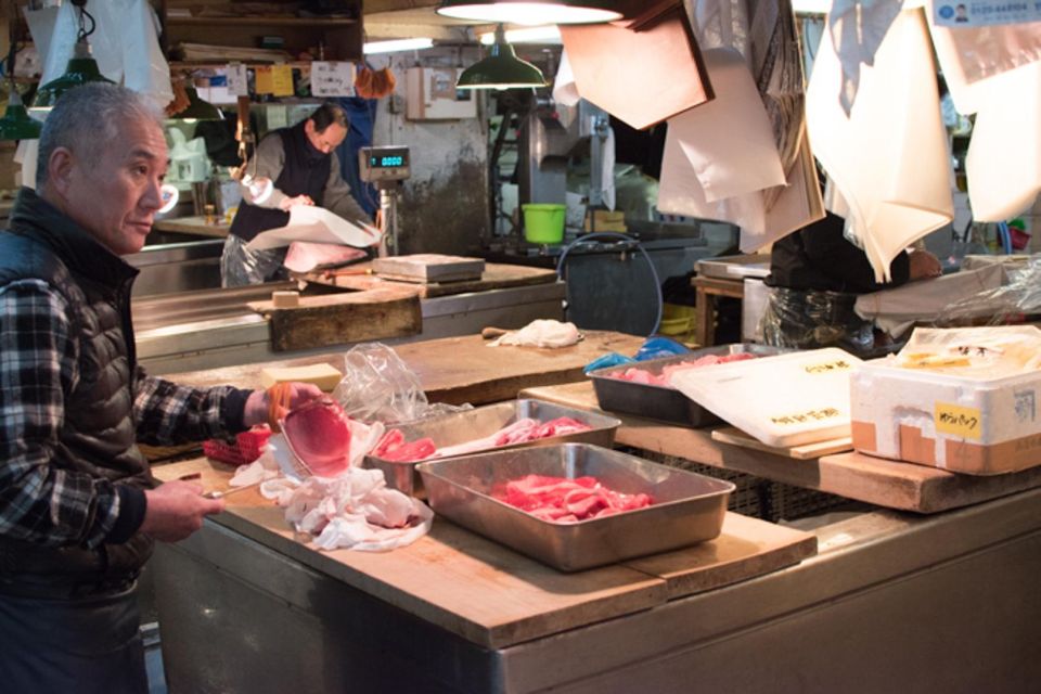 Small Group Tsukiji Fish Market Food Tour - Experience Description