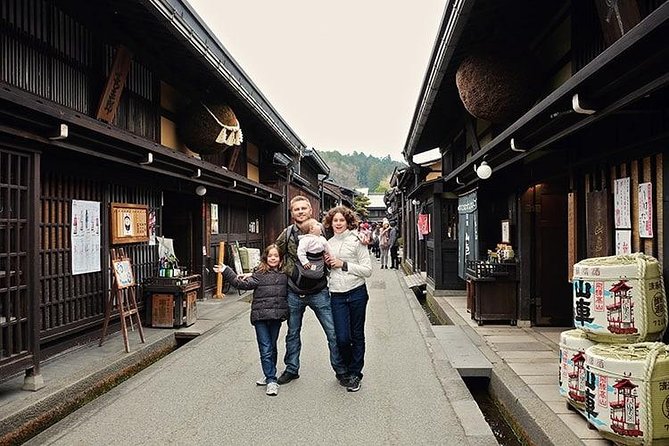 Takayama Full-Day Private Tour With Government Licensed Guide - Tips for Exploring Takayama