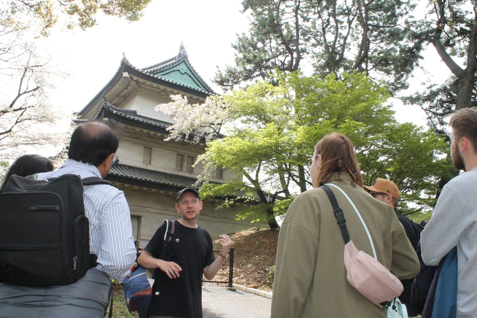 Tokyo: Imperial Palace History Walking Tour - Meeting Point