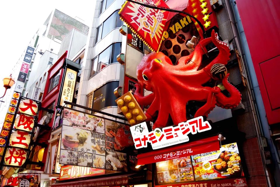 1-Day Walking Tour in Osaka：Castle, Temples and Ukiyoe - Shinsaibashi Shopping Street Finale