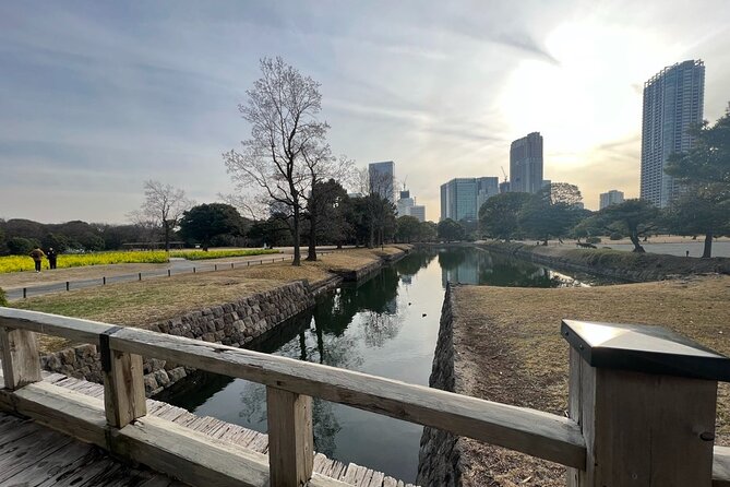 Hama Rikyu Gardens and Surroundings Guided Waking Tour - Highlights of Shiodome Station